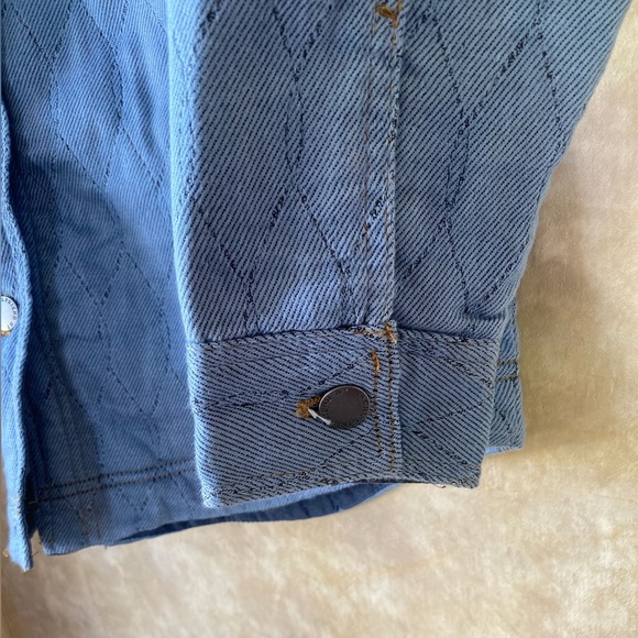 Jach’s Girlfriend Blue Quilted Jacket with Button Closure Oversized Fit Small - Picture 6 of 9